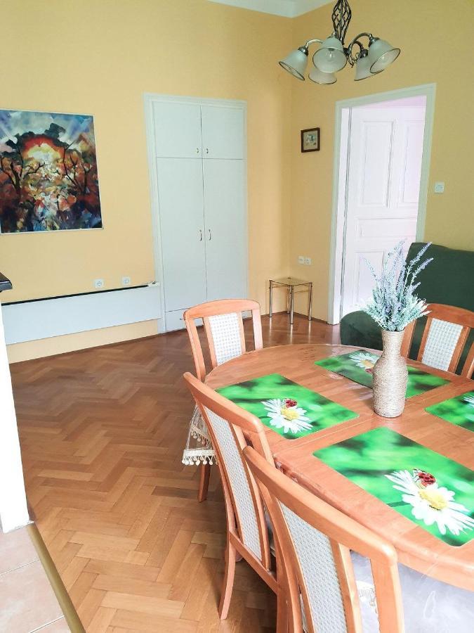 Family Apartment Center Опатия Экстерьер фото